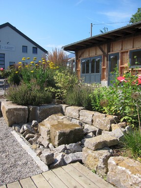 Scheuermann-Naturstein-Showroom-Sitzquadeer-01